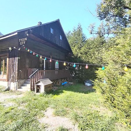 Chalet 8 Personnes + Grand Terrain Et Riviere Entremont 외부 사진