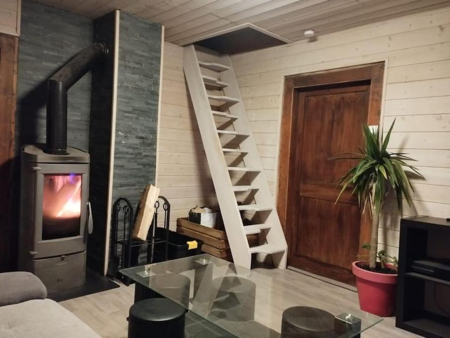 Chalet 8 Personnes + Grand Terrain Et Riviere Entremont 외부 사진