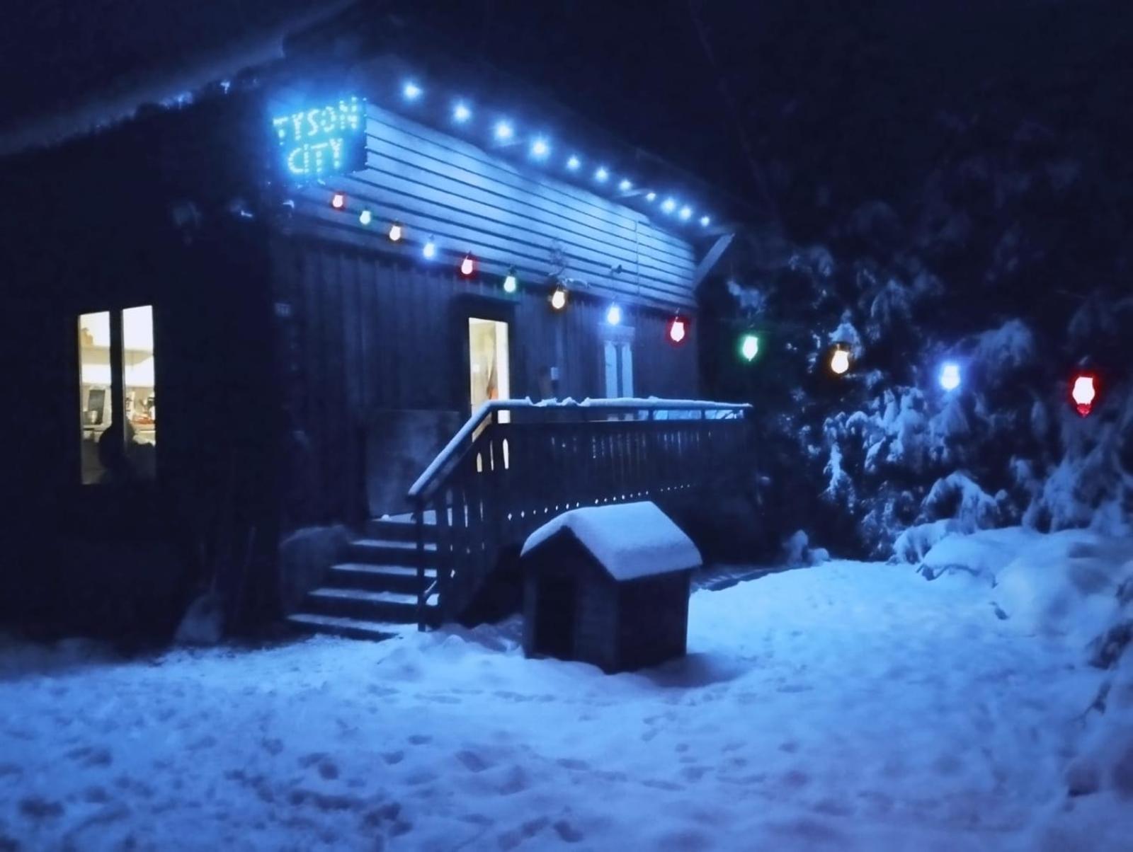 Chalet 8 Personnes + Grand Terrain Et Riviere Entremont 외부 사진