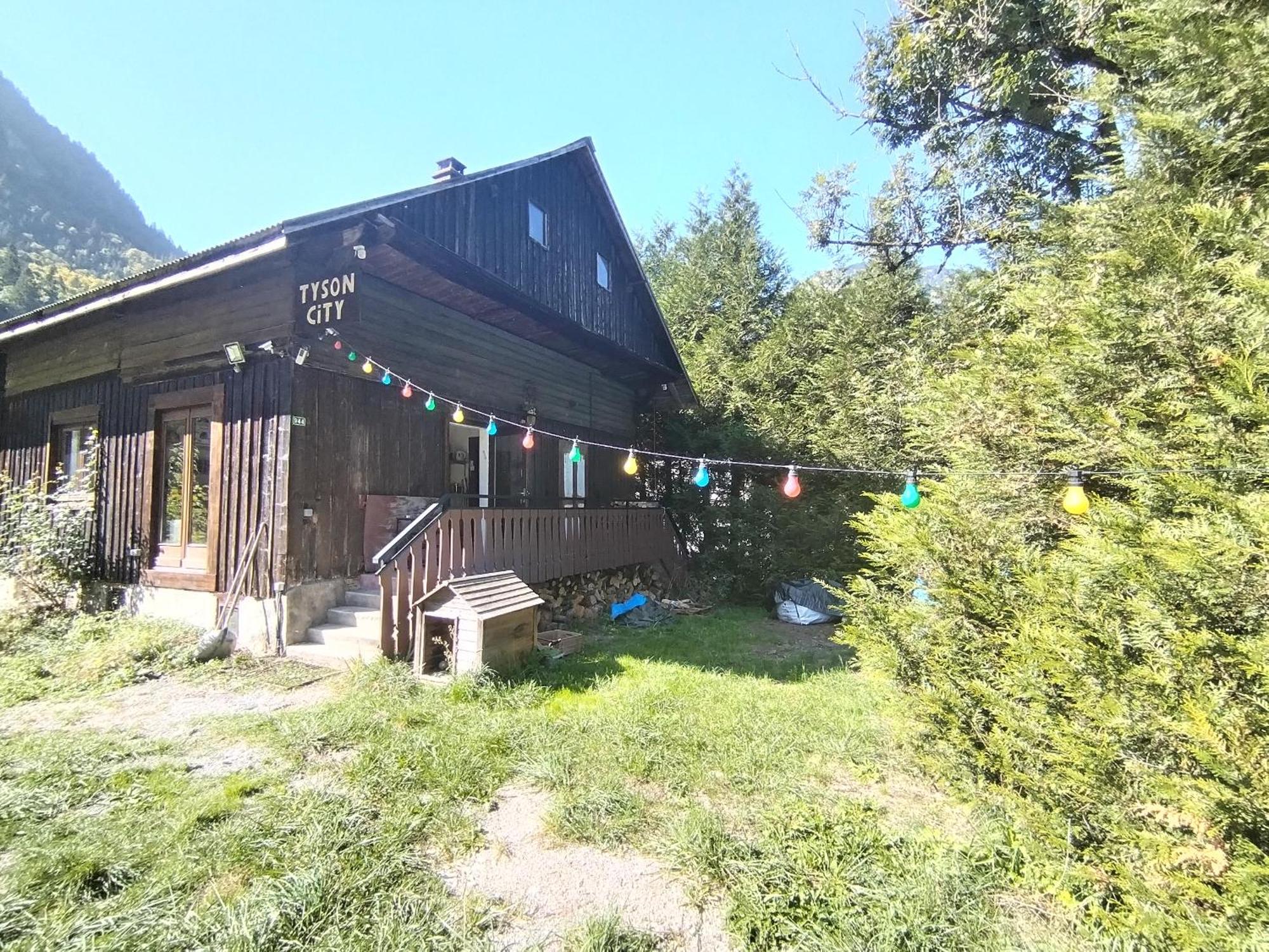 Chalet 8 Personnes + Grand Terrain Et Riviere Entremont 외부 사진
