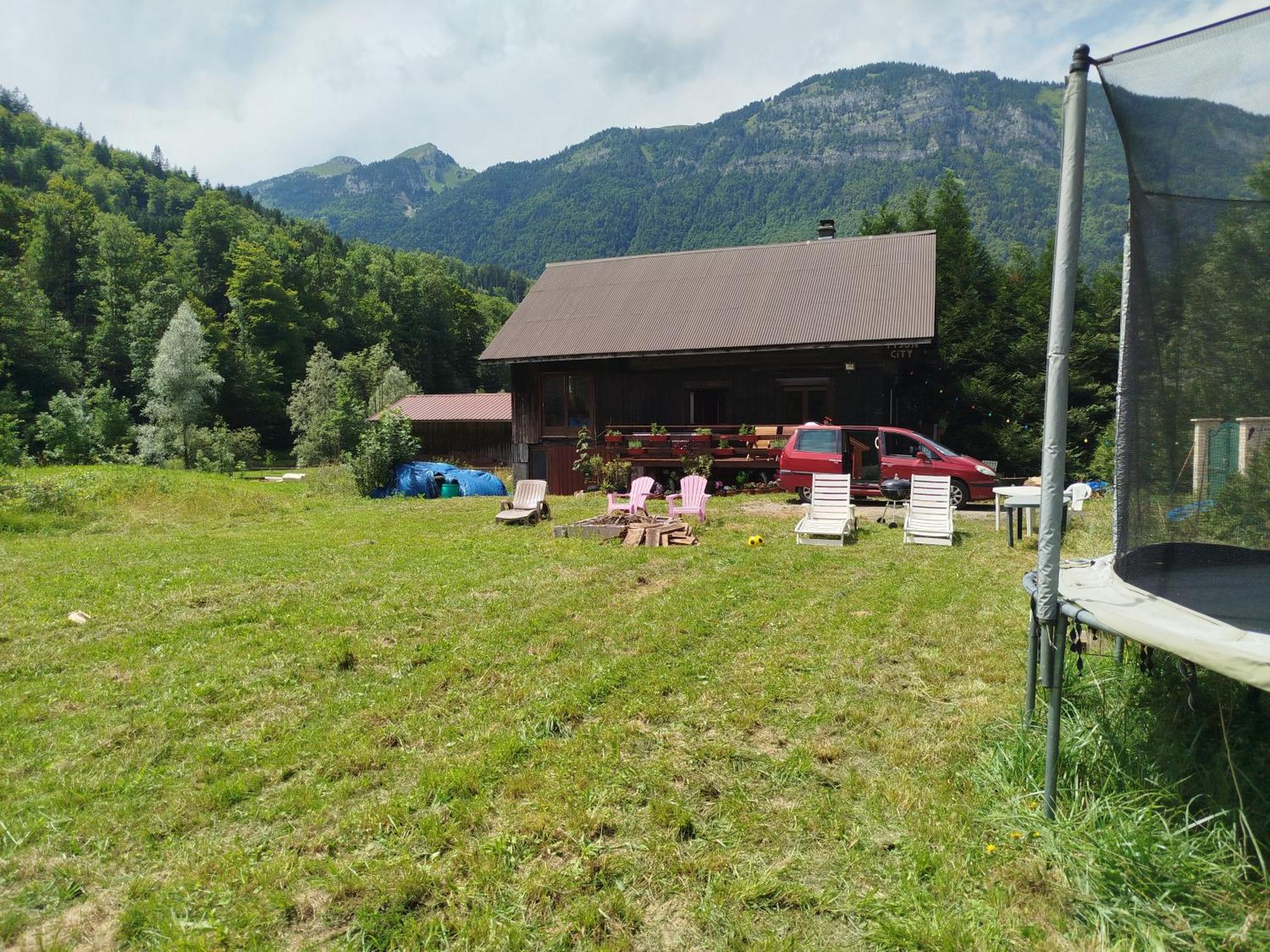 Chalet 8 Personnes + Grand Terrain Et Riviere Entremont 외부 사진